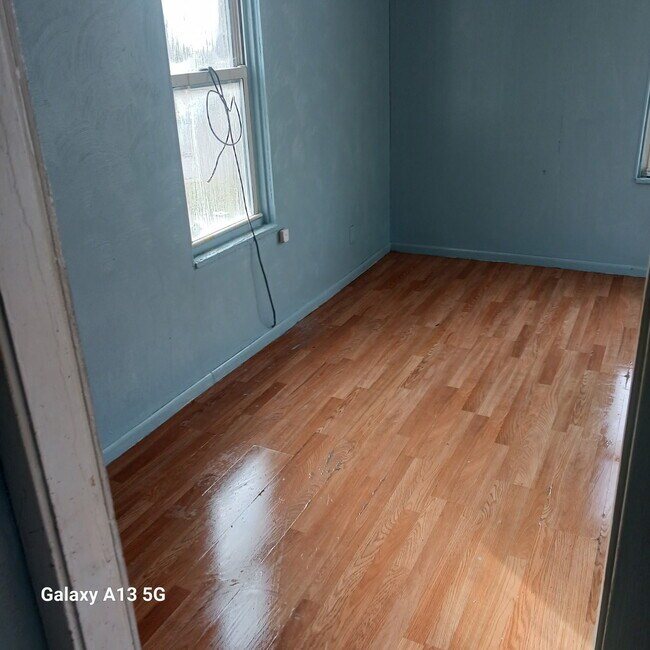 Foto del edificio - 1006 Victoria Ave