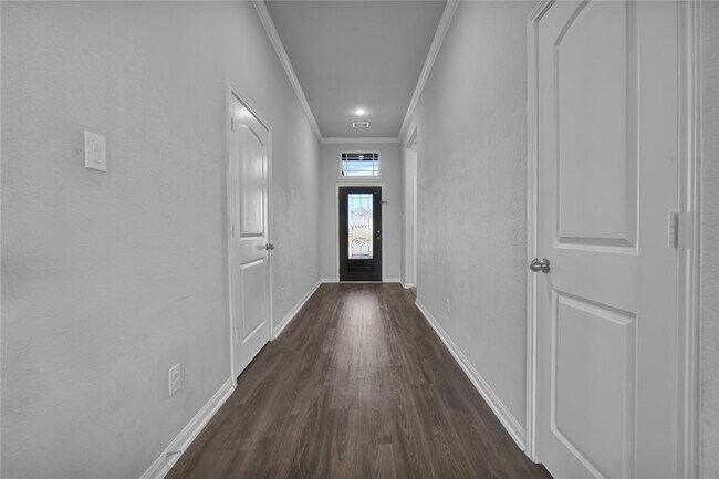 Building Photo - 13010 Laura Lake Dr