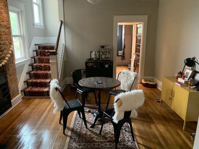 Dining Room - 2569 Summit St