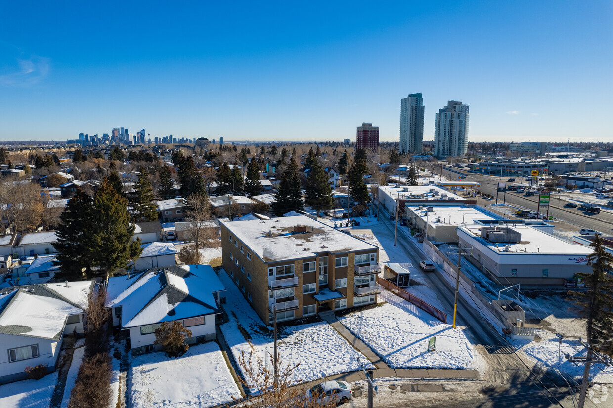 Aerial Photo - 640 38th St SW