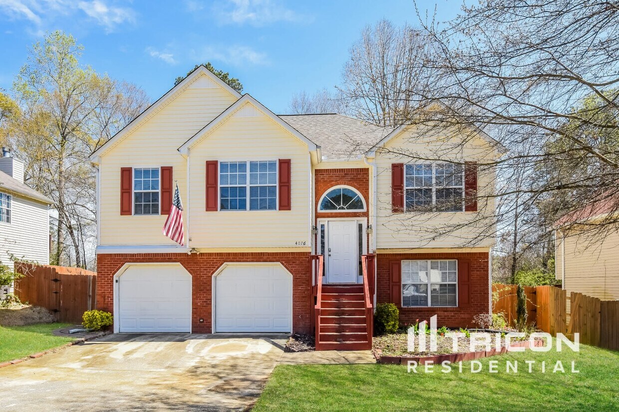 Foto principal - 4076 Mistymorn Lane Powder Springs GA