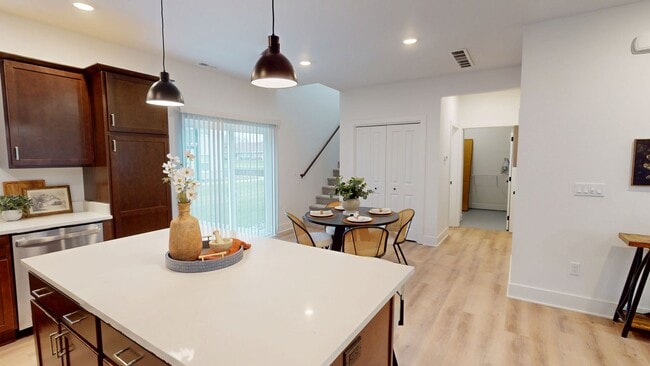 Building Photo - 2 MONTHS RENT FREE! Boone 3 Bedroom Townhome Available June 1st!