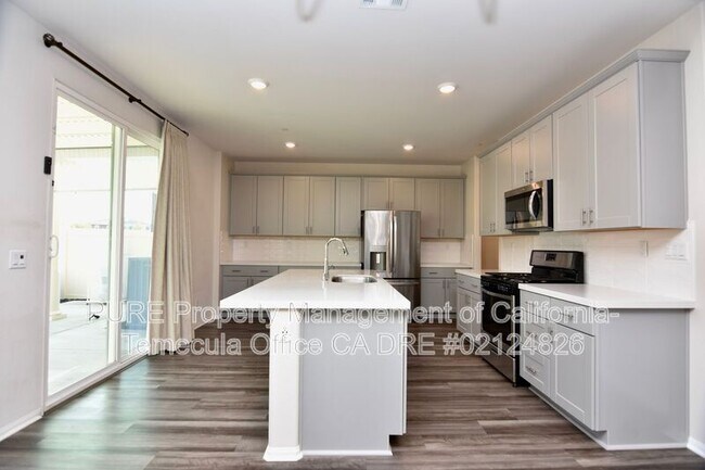 Building Photo - 24279 Insignia Dr