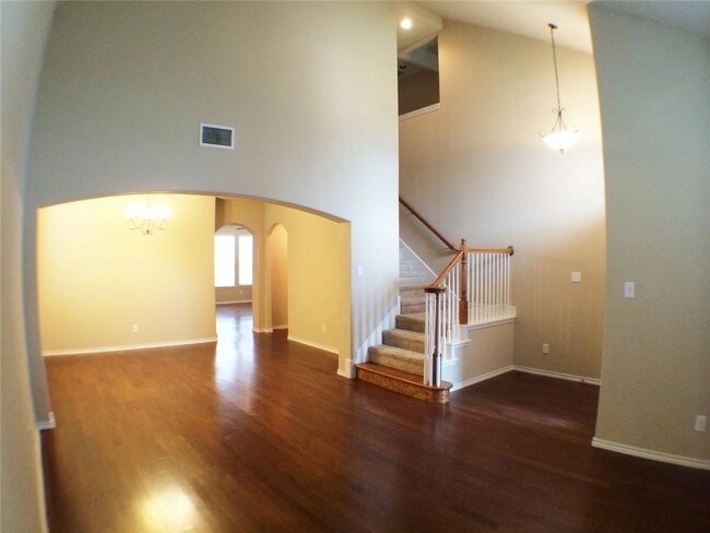 Building Photo - 6906 Shore Breeze Ct