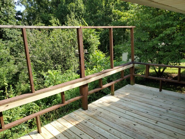 Building Photo - 126 Wellington Cir
