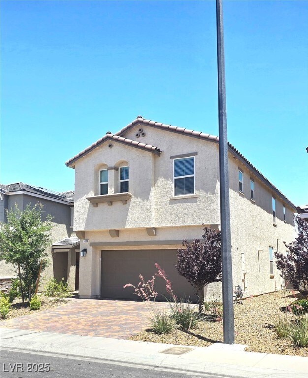 Building Photo - 2406 Bellinzona Pl
