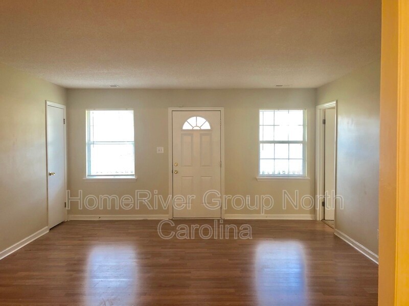 Foto del edificio - 5 Albert Ct