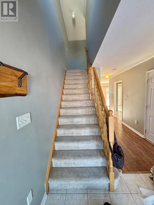 Building Photo - 71 Hammill Heights