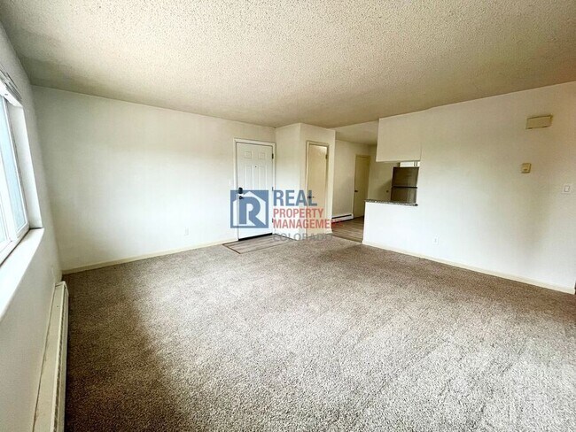 Foto del edificio - 2028 Friendship Pl