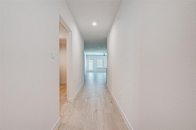 Foto del edificio - 1410 Windom Ct Way