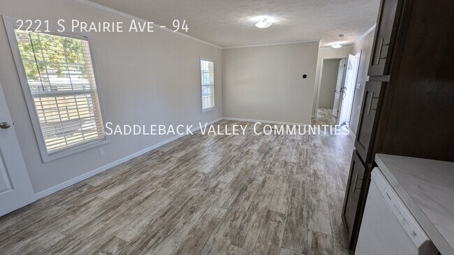 Foto del edificio - 2221 S Prairie Ave