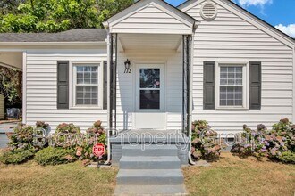 Building Photo - 113 Willborough Ave