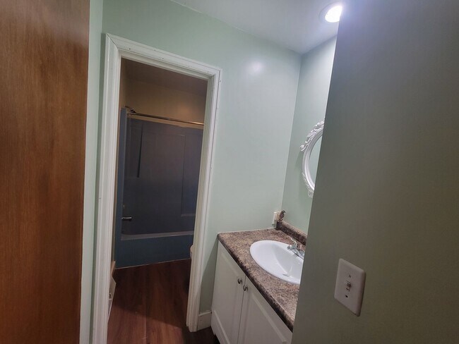 Foto del edificio - 4 Bedroom/3 Bath -Great, Layout