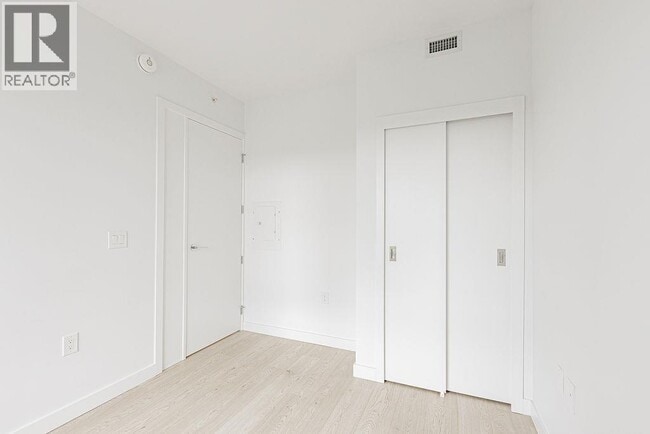 Building Photo - 2181 Madison Ave