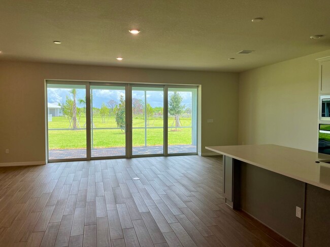 Building Photo - Brand New 5/4/2 in Heron Preserve in Tradi...