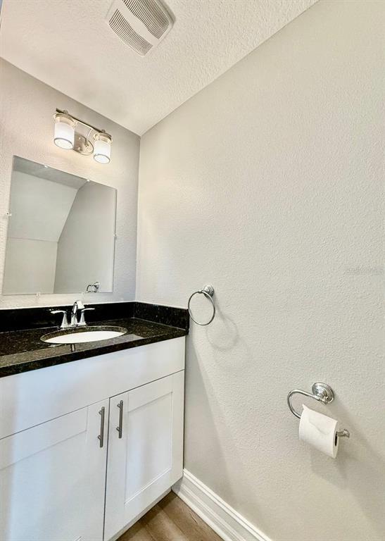 Foto del edificio - 6921 Interbay Blvd