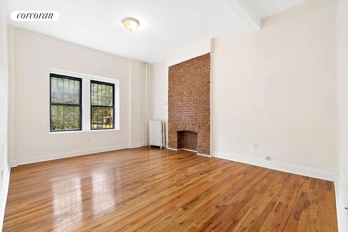 Foto principal - 526 W 123rd St