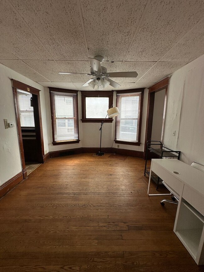 Foto del edificio - 146 W Gorham St
