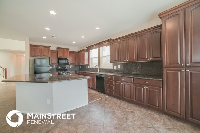 Foto del edificio - 15651 W Cameron Dr