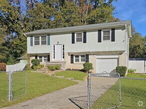 Building Photo - 1620 Cardinal Rd