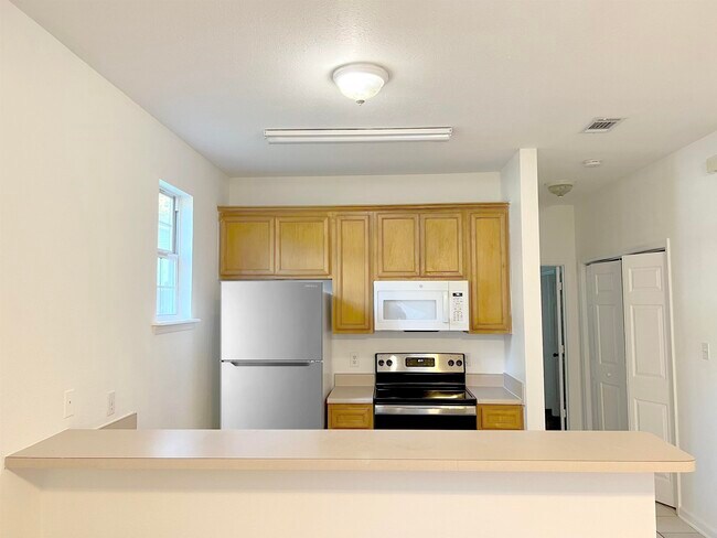 Foto del edificio - 924 Ashburn Dr