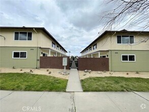 Building Photo - 890 N Campus Ave