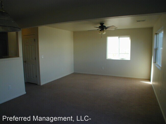 Foto del edificio - 3 br, 2.5 bath House - 326 Snyder Avenue