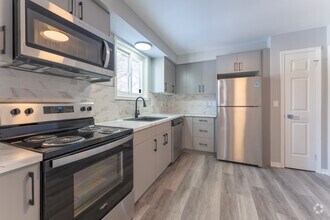 Building Photo - 175 Singleton Dr
