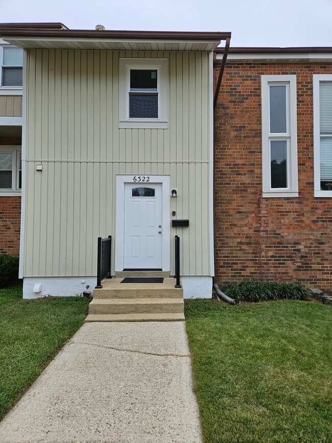 Building Photo - 6322 Bentham Ct
