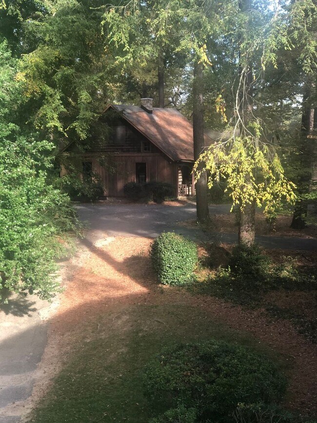 Building Photo - 5014 Flint Ridge Pl