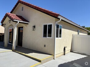 Building Photo - 37132 Kendrick Cir