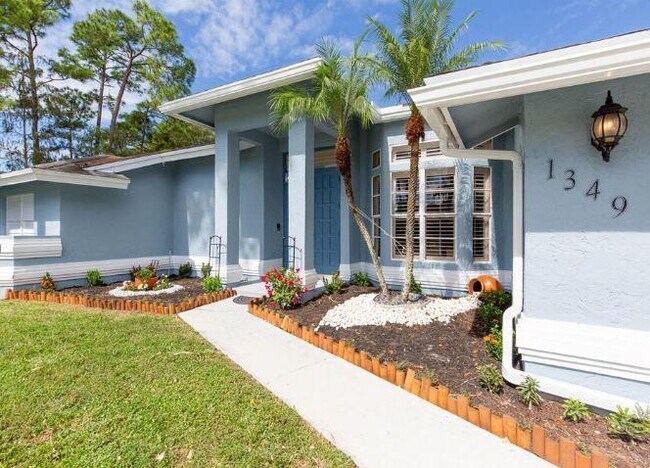 Foto del edificio - 1349 Brampton Cove