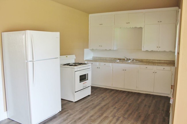 Building Photo - 5135 33rd GROVES DUPLEX