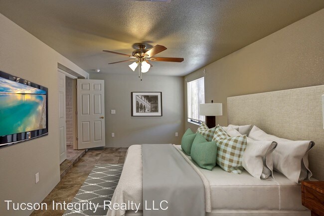 Foto del edificio - 607 E Elm St