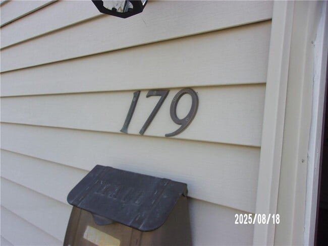 Building Photo - 177-177 Kearney St