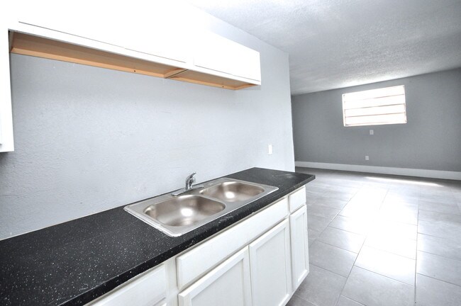 Foto del edificio - NEW JAX II Apts