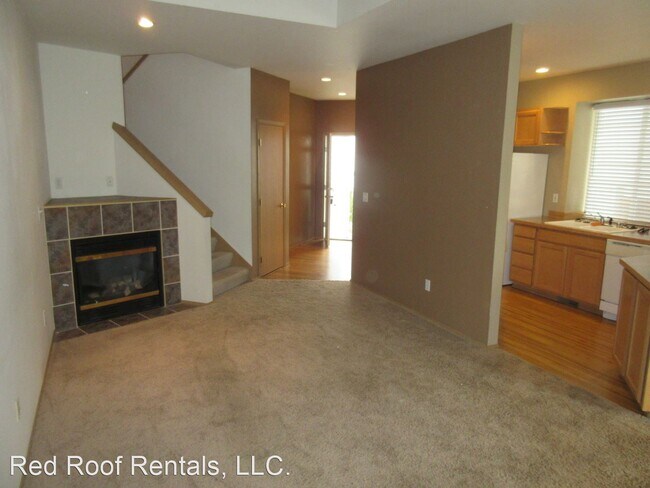 Building Photo - 3 br, 2.5 bath House - 12718 64th Ave E