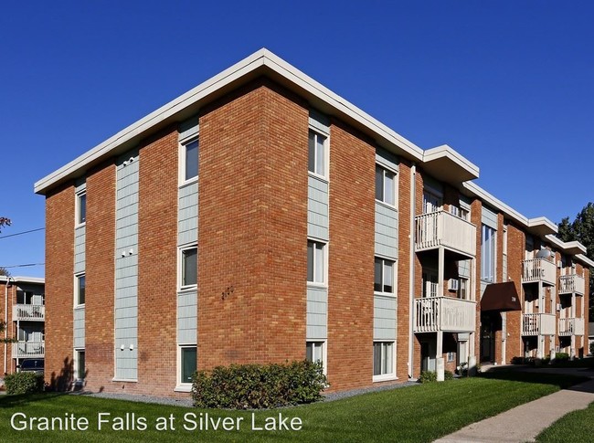 Building Photo - 2160 County Rd E
