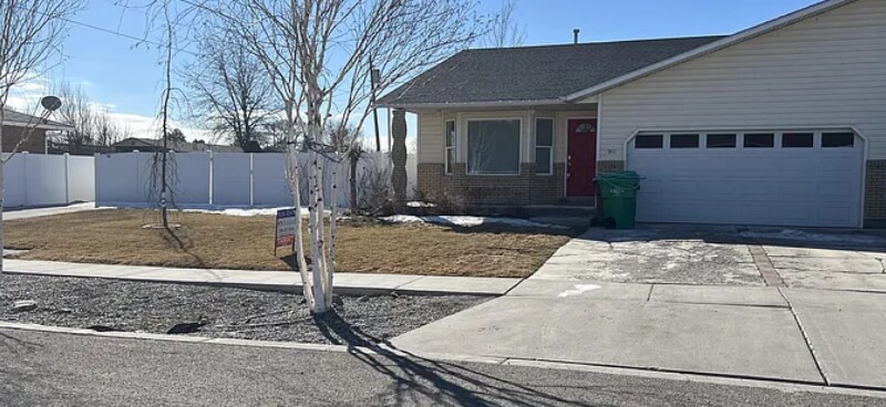 Foto principal - 911 Sawtooth St
