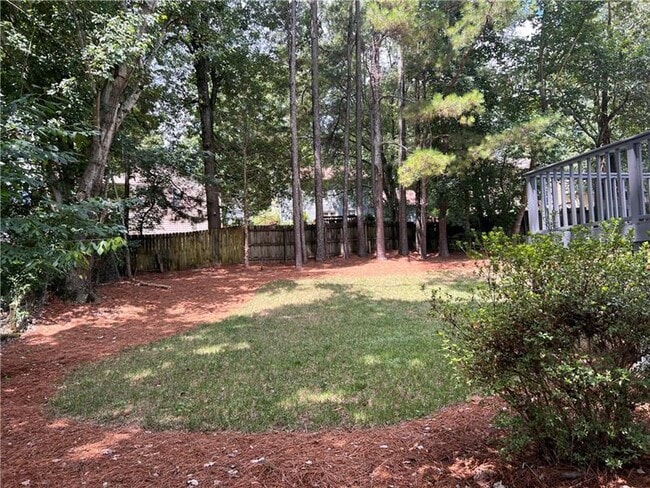 Building Photo - 10460 Willow View Cir