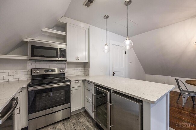Foto del edificio - 2412 Fairview Ave