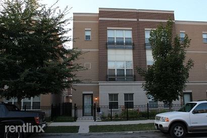 Primary Photo - 1142 W Washburne Ave