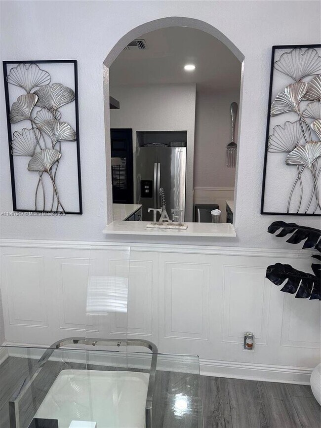 Building Photo - 10577 NW 56th Pl