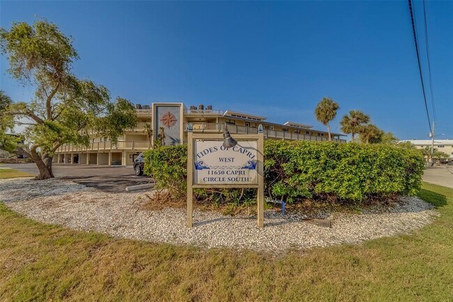 Foto del edificio - 11650 Capri Cir S