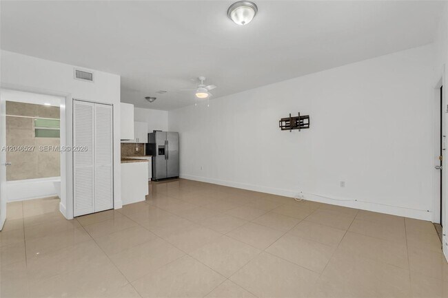 Foto del edificio - 7537 NW 3rd Ave