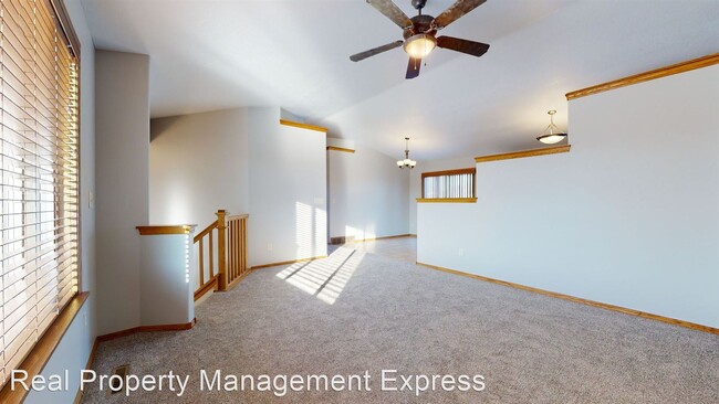 Foto del edificio - 4 br, 2 bath House - 5300 S Galway Ave