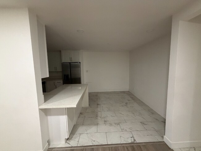 Foto del edificio - 1215 Ximeno Ave