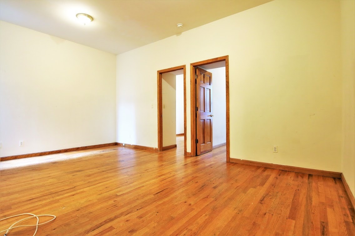 Primary Photo - 292 W 92nd St