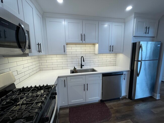 Foto del edificio - 6325 N Sheridan Rd