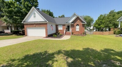 Building Photo - 13 Mystic Way Dr